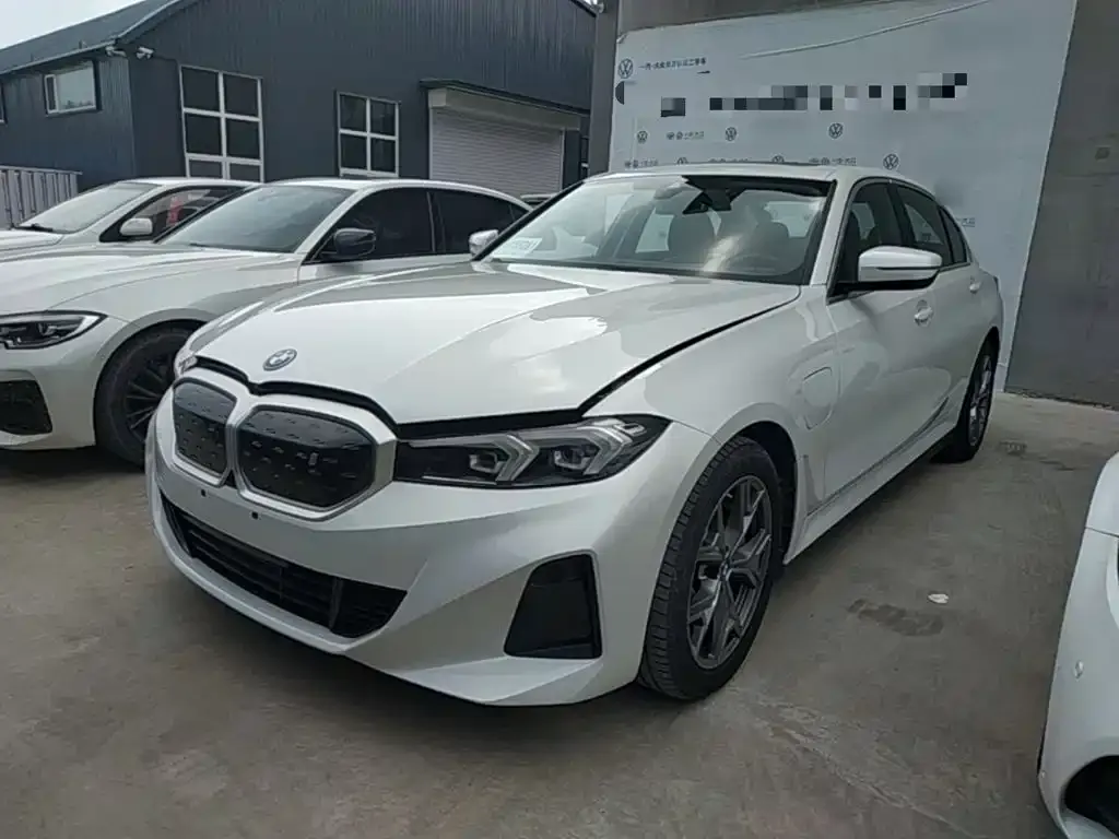 BMW i3 — фото 1