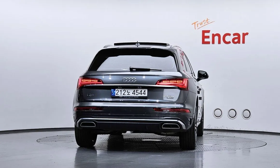 Audi Q5 — фото 9