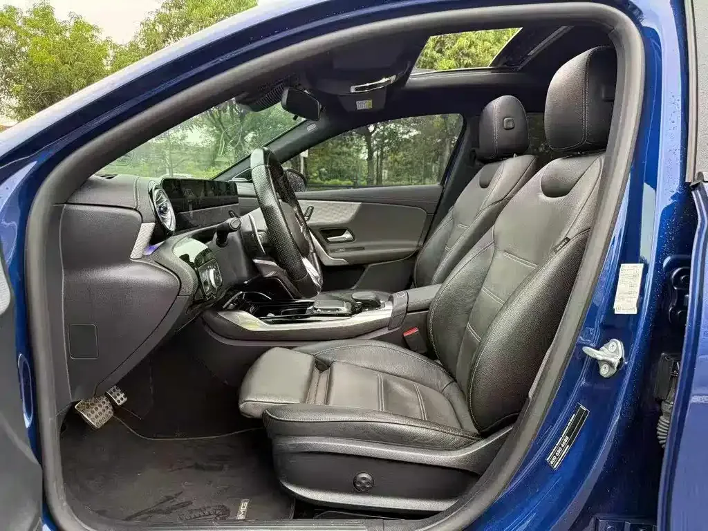 Mercedes-Benz A-Class AMG — фото 4