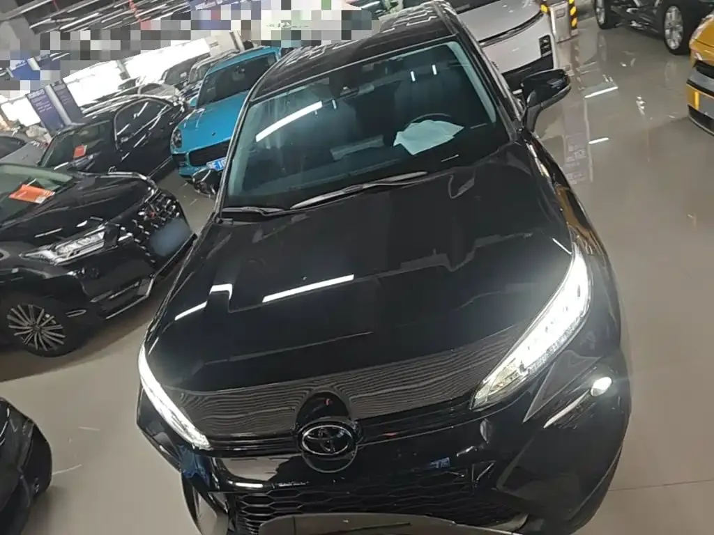Toyota Wildlander — фото 10