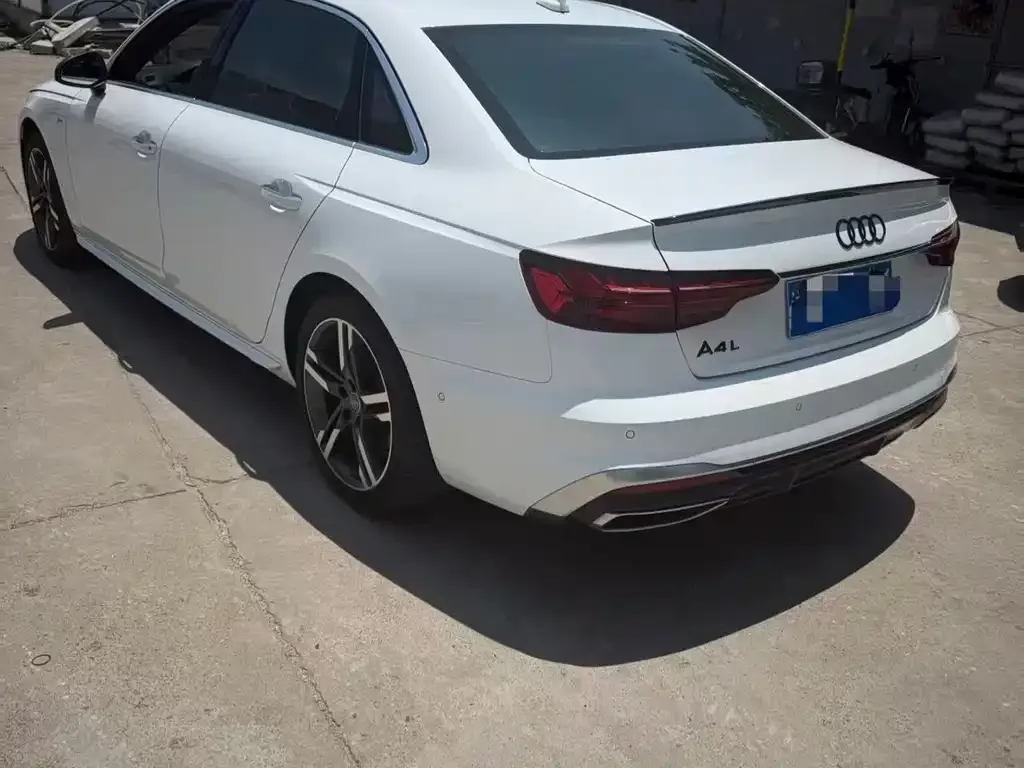 Audi A4L — фото 7