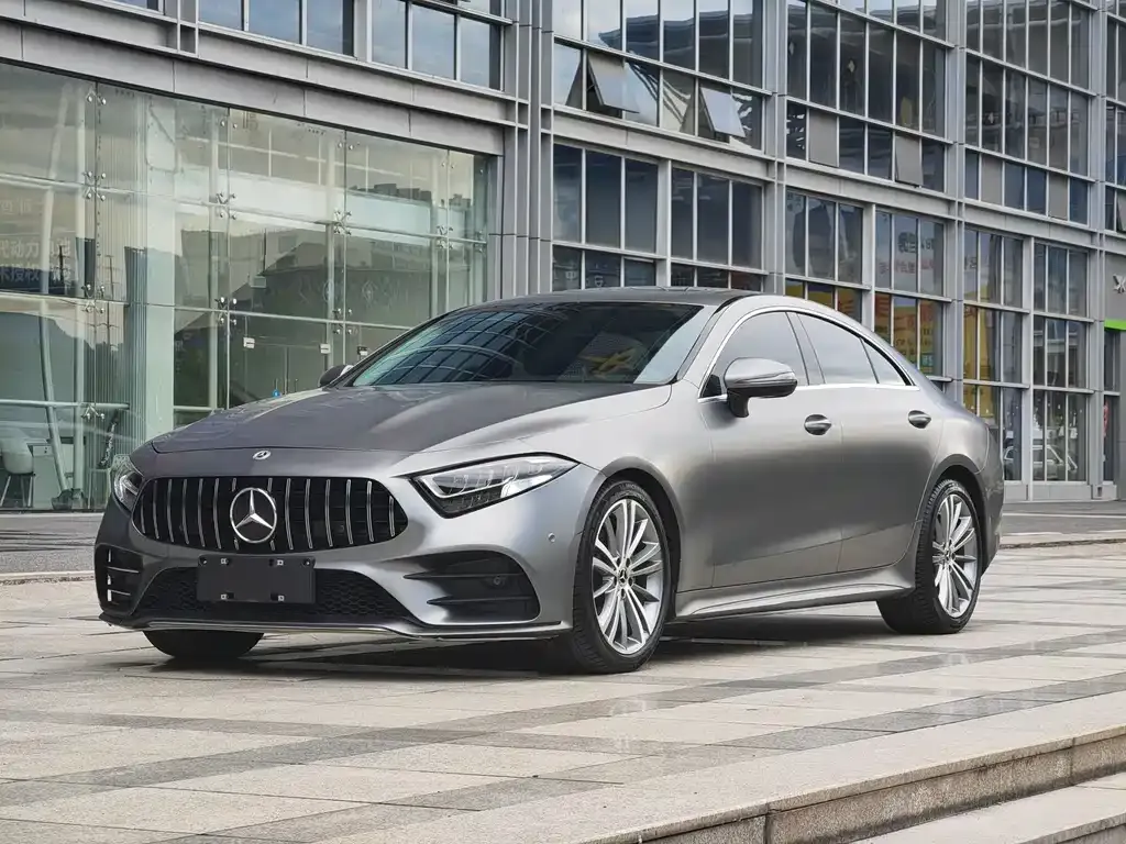 Mercedes-Benz CLS — фото 1