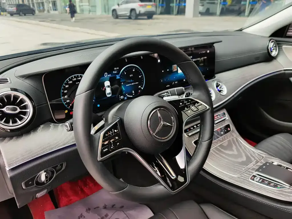 Mercedes-Benz CLS — фото 5