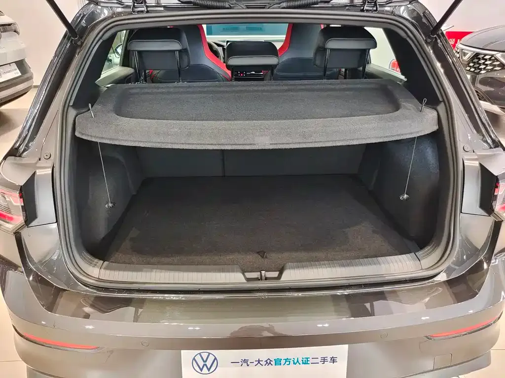 Volkswagen Golf GTI — фото 5