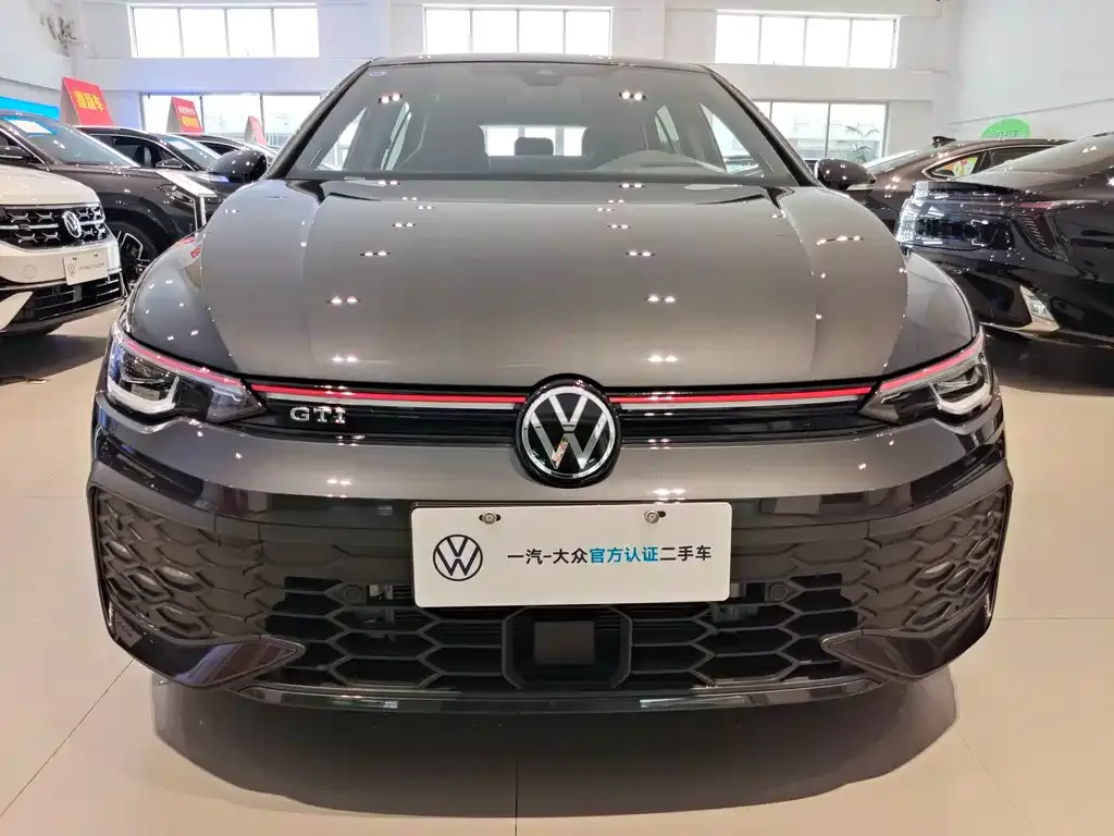 Volkswagen Golf GTI — фото 8