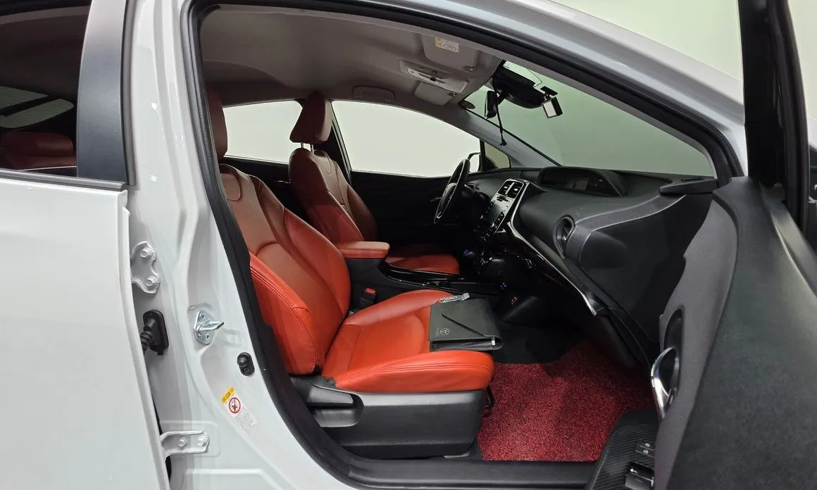 Toyota Prius — фото 4