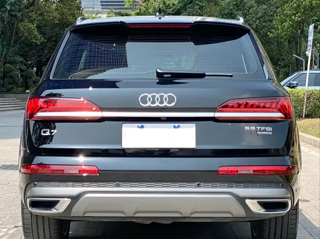 Audi Q7 — фото 3