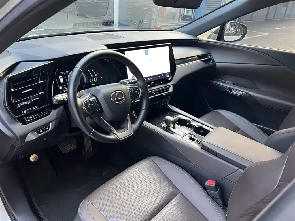 Lexus RX — фото 3
