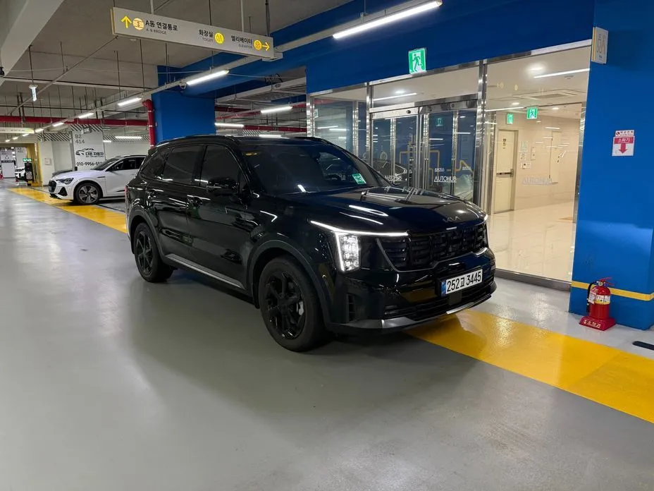 Kia Sorento — фото 1