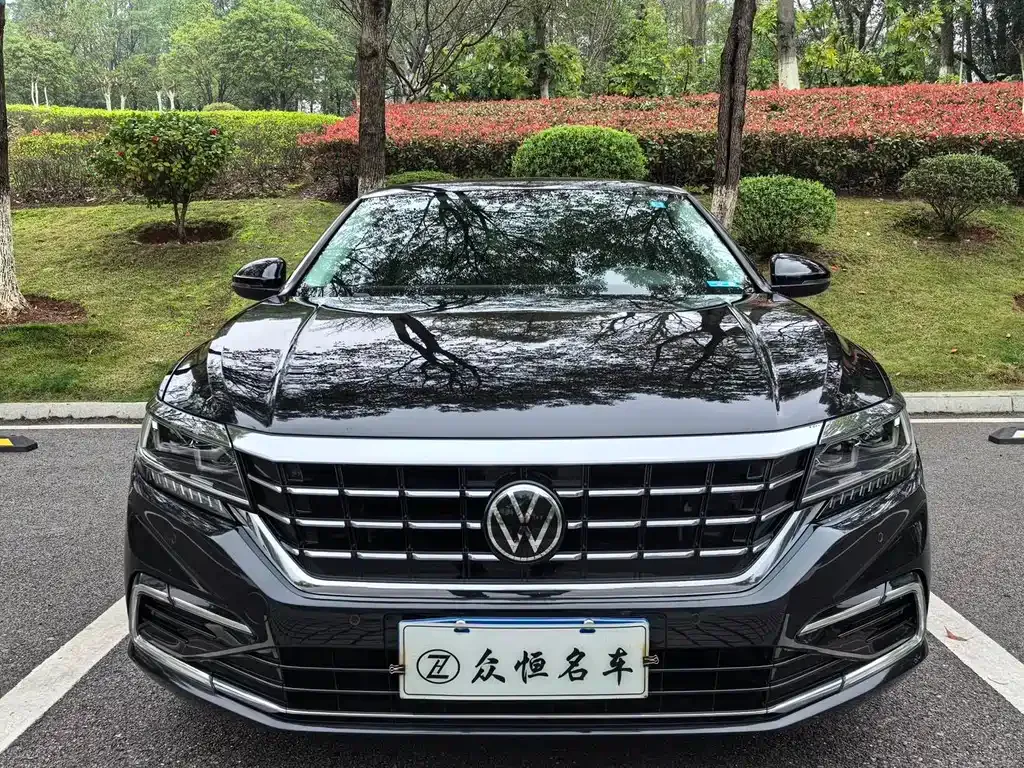 Volkswagen Passat — фото 7