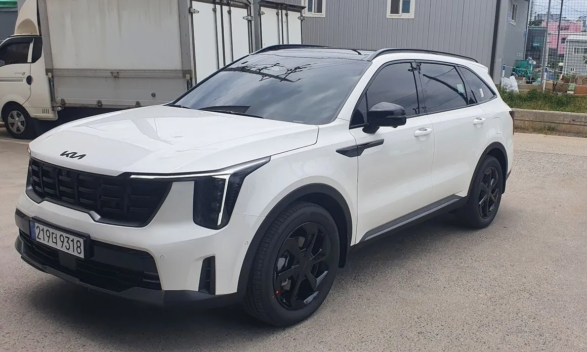 Kia Sorento — фото 1