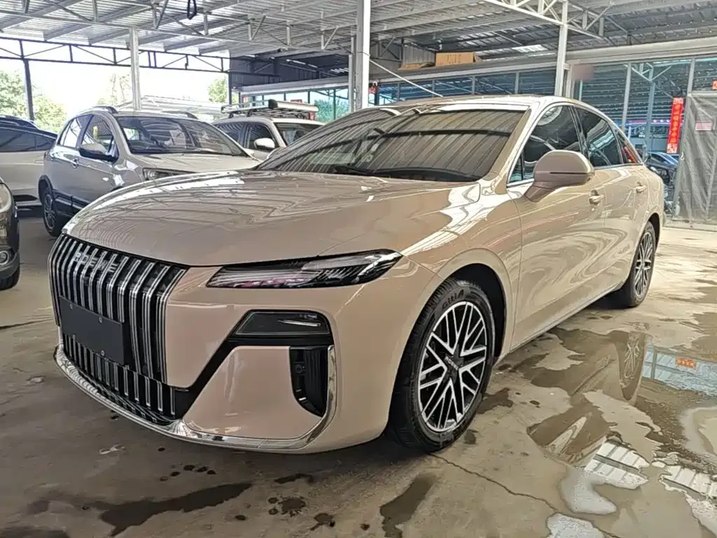 Roewe M7 DMH — фото 1