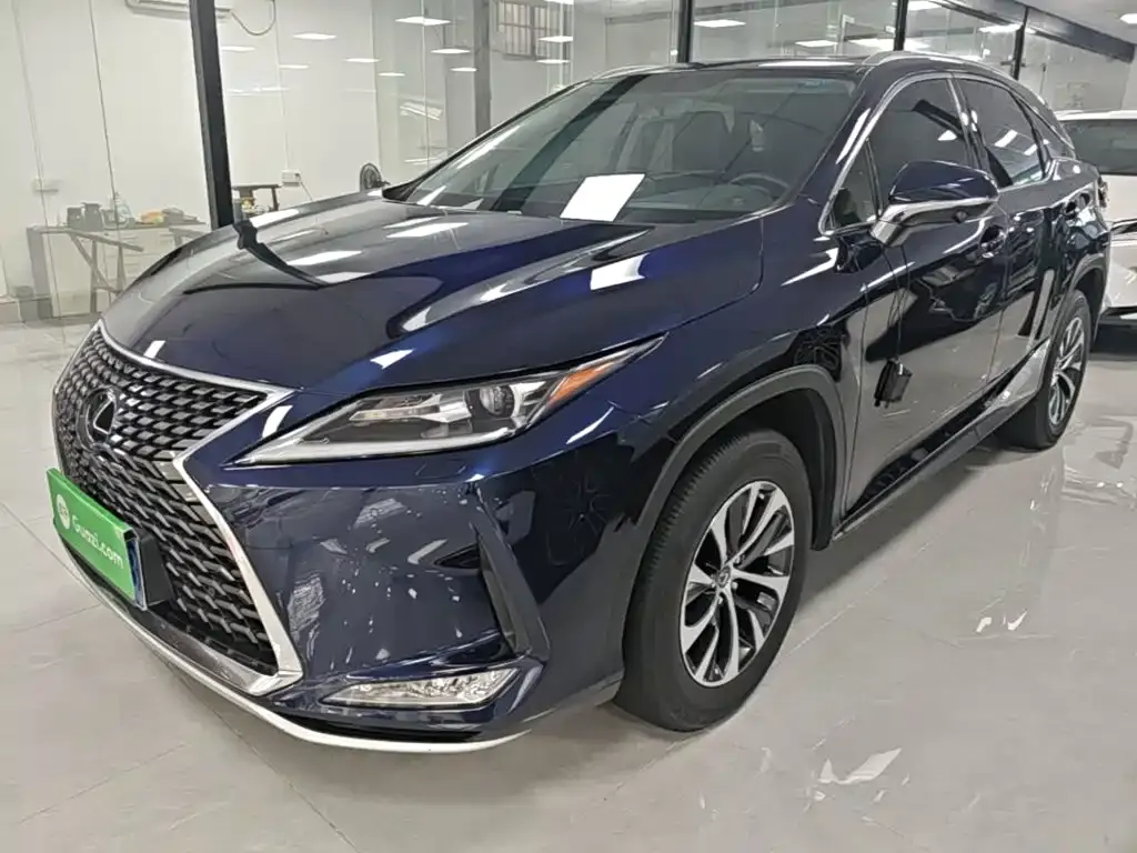 Lexus RX — фото 1