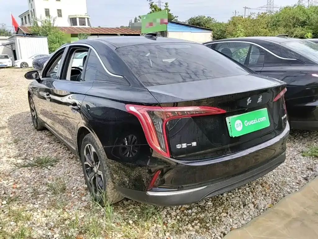 Hongqi E-QM5 — фото 7