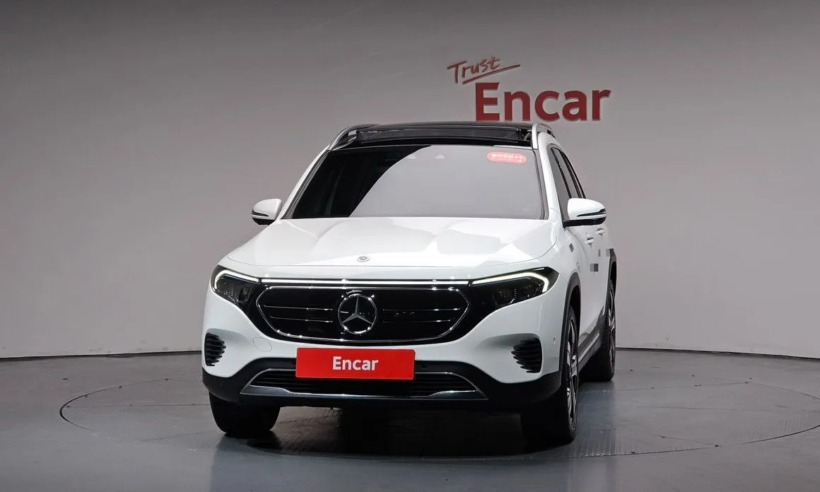 Mercedes-Benz EQB — фото 4
