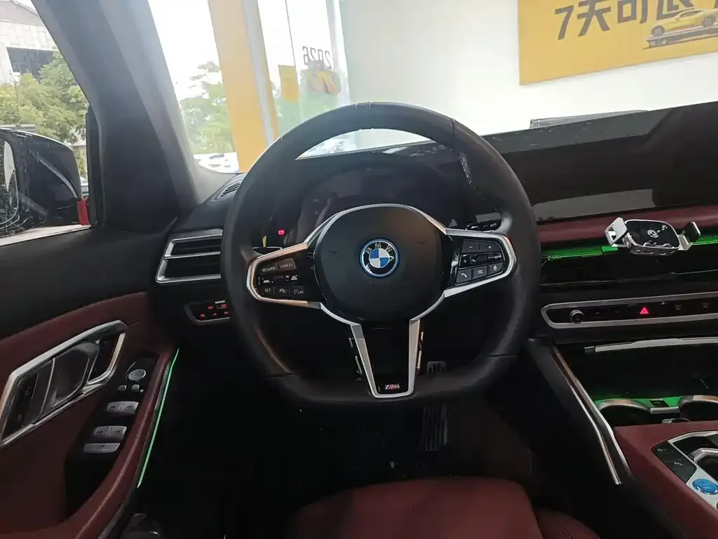 BMW i3 — фото 4