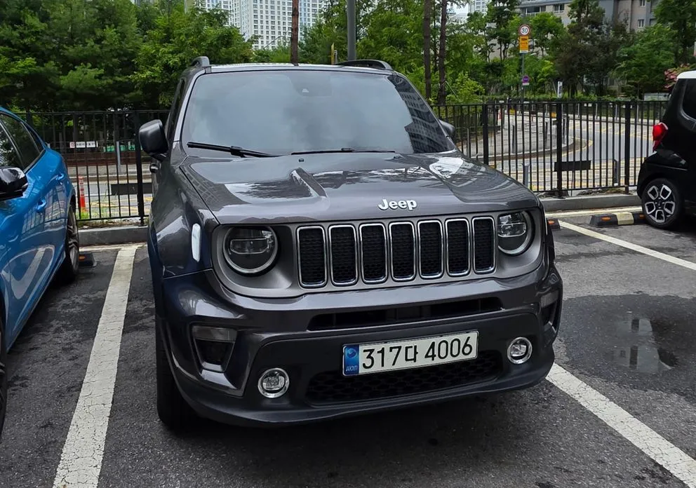 Jeep Renegade — фото 1