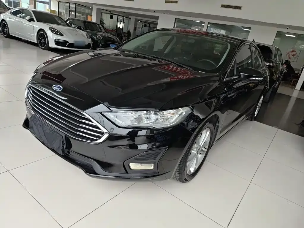 Ford Mondeo — фото 1