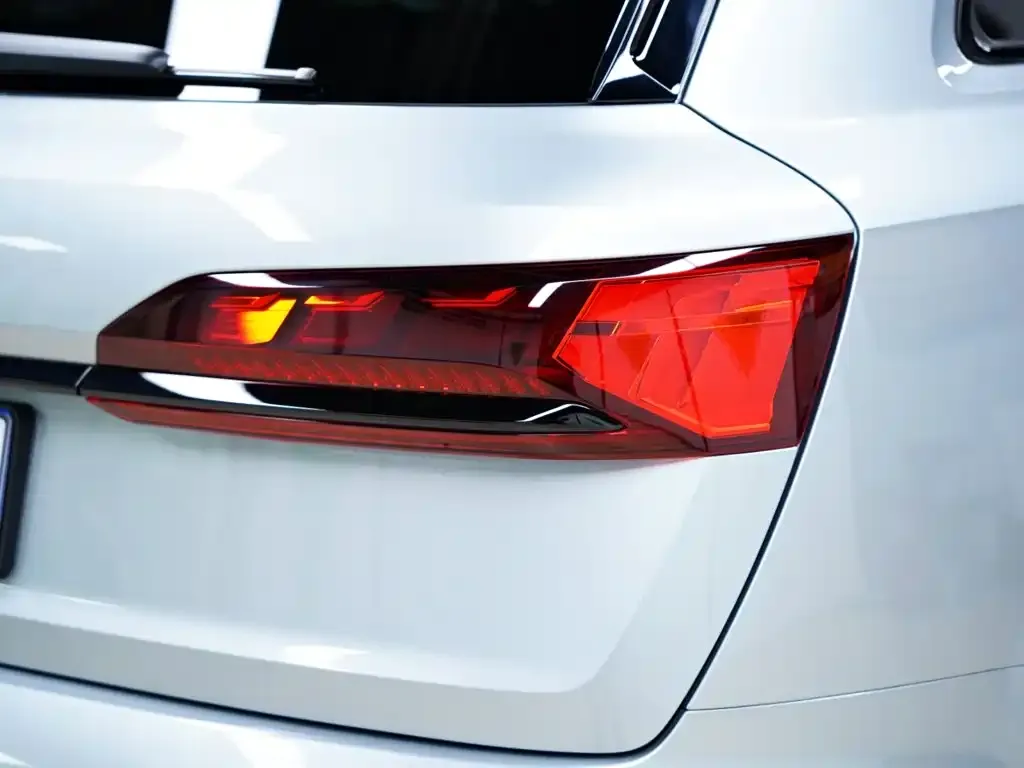 Audi SQ7 — фото 2