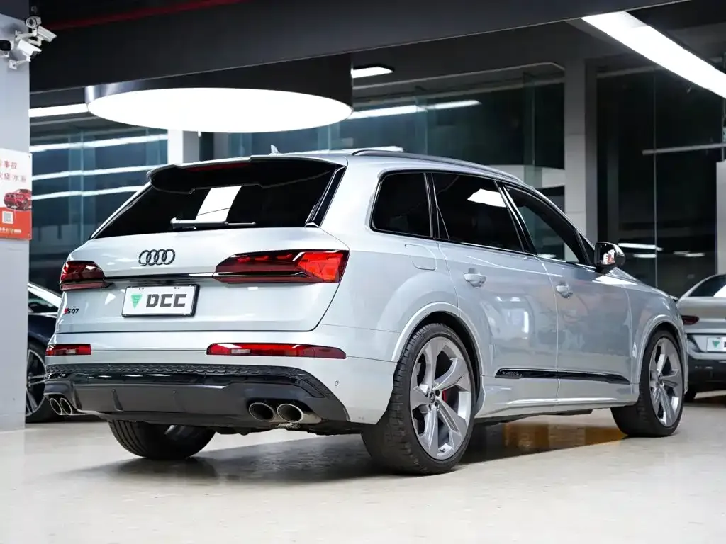 Audi SQ7 — фото 6