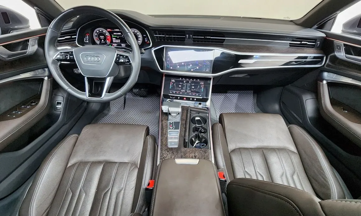 Audi A7 — фото 10