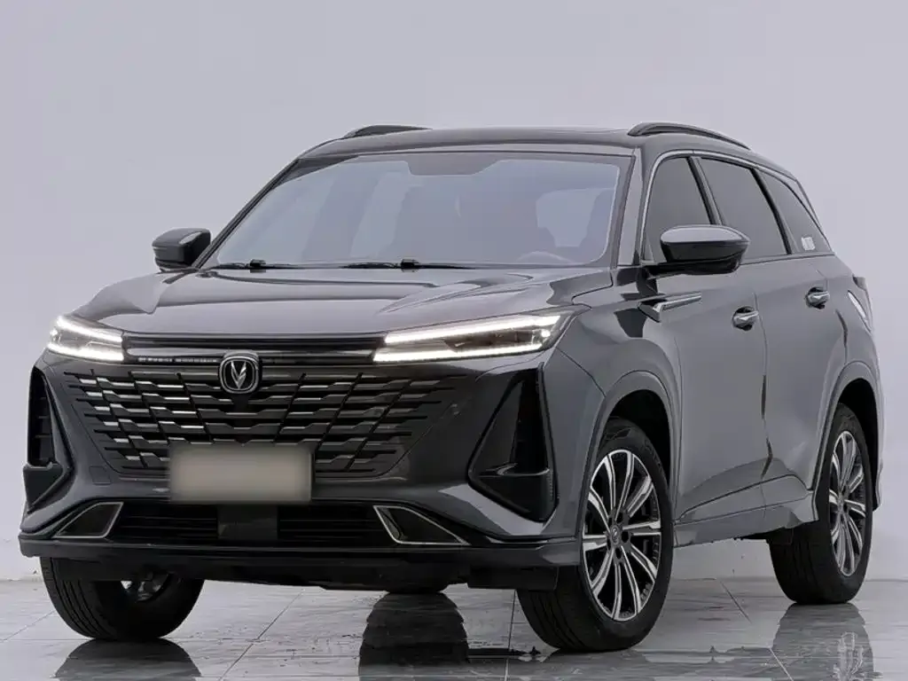 Changan CS75PLUS — фото 1