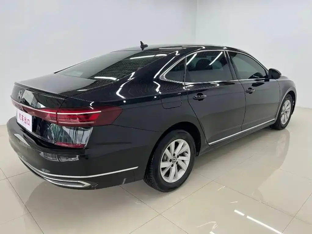 Volkswagen Passat — фото 7