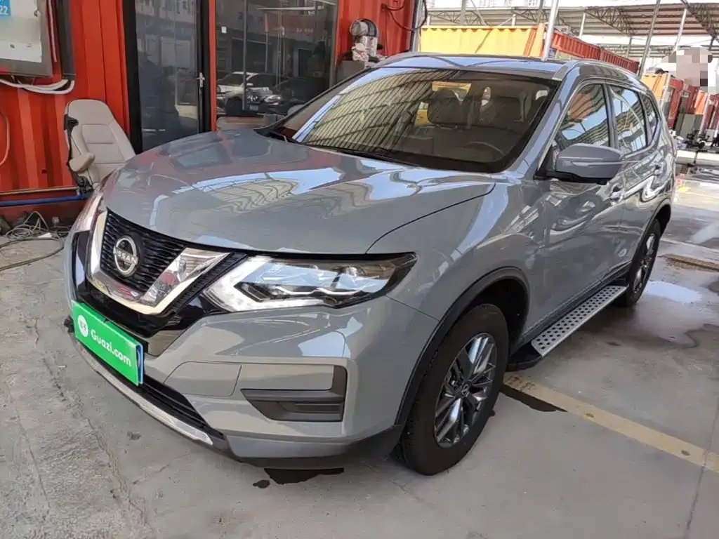 Nissan X-Trail — фото 1