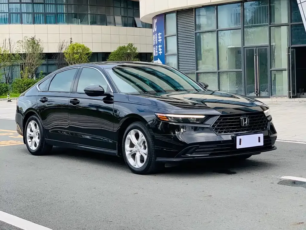 Honda Accord — фото 6