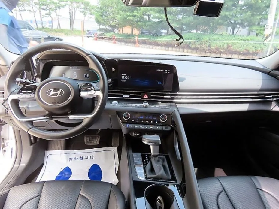 Hyundai AVANTE — фото 3