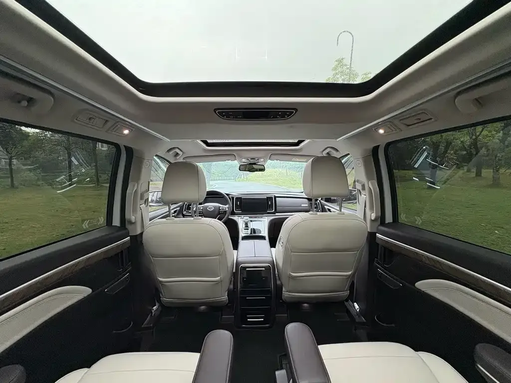 GAC Motor Trumpchi M8 — фото 3