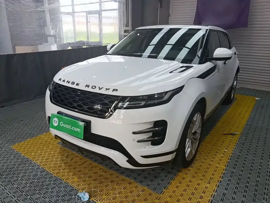Land Rover Evoque — фото 1