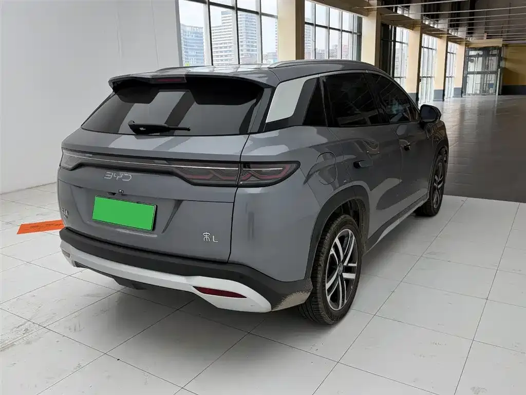 BYD L DM-i — фото 4