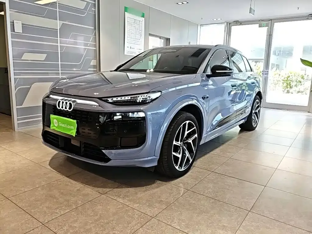 Audi Q6L e-tron — фото 3