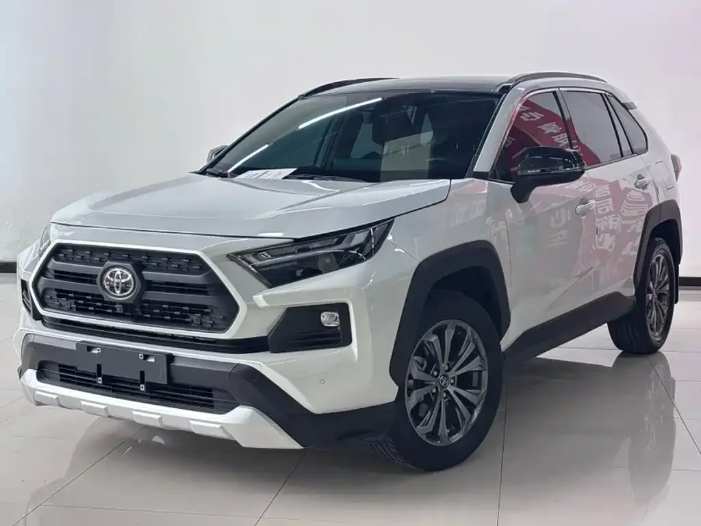 Toyota RAV4 — фото 1