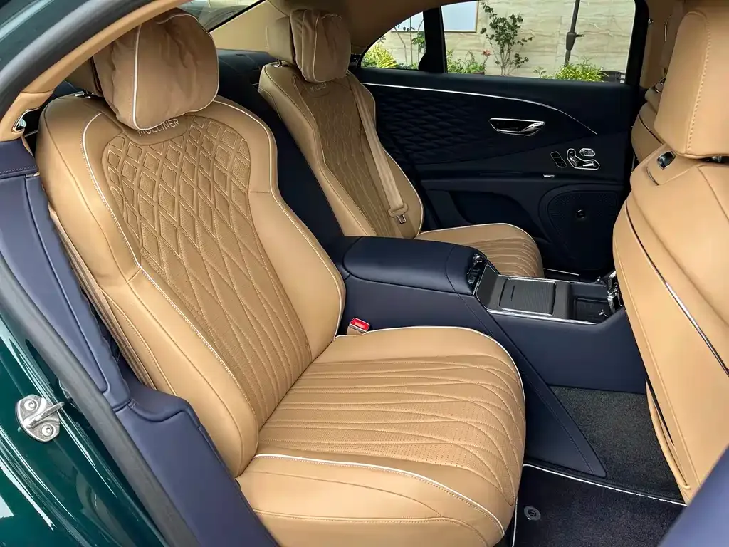 Bentley Flying Spur — фото 5