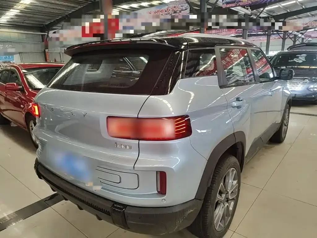Geely Icon — фото 10