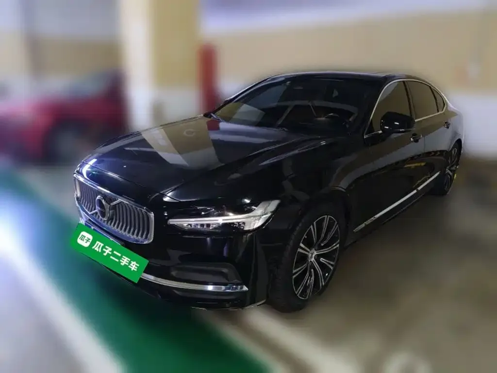 Volvo S90 — фото 1
