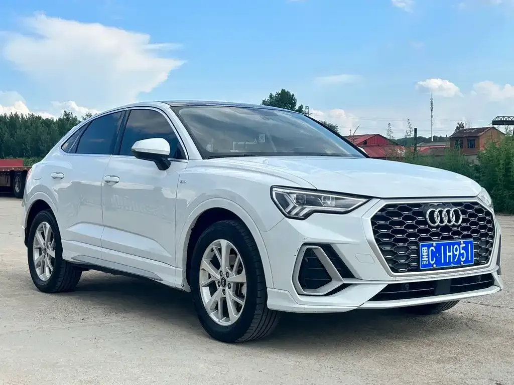 Audi Q3 Sportback — фото 5