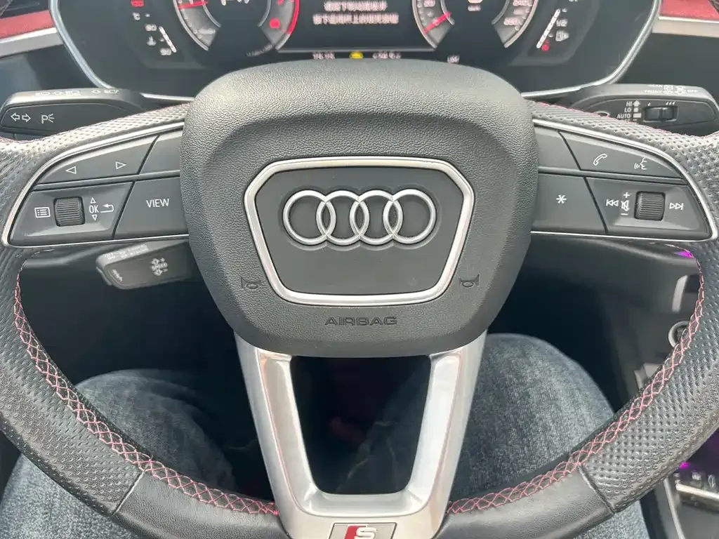 Audi Q3 Sportback — фото 7