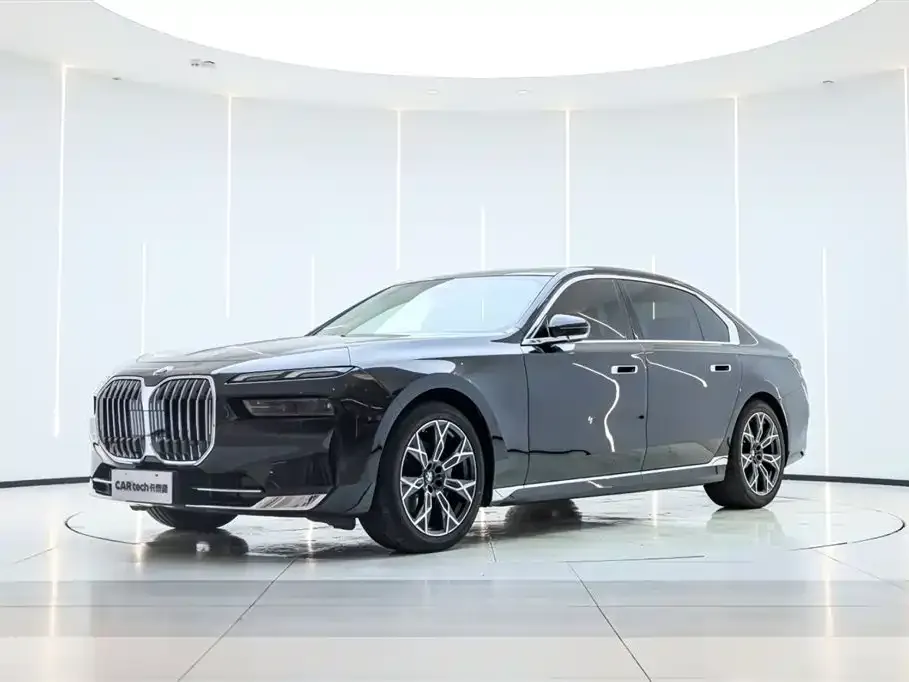 BMW 7 Series — фото 2