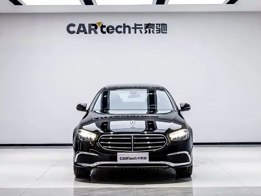 Mercedes-Benz E-Class — фото 3