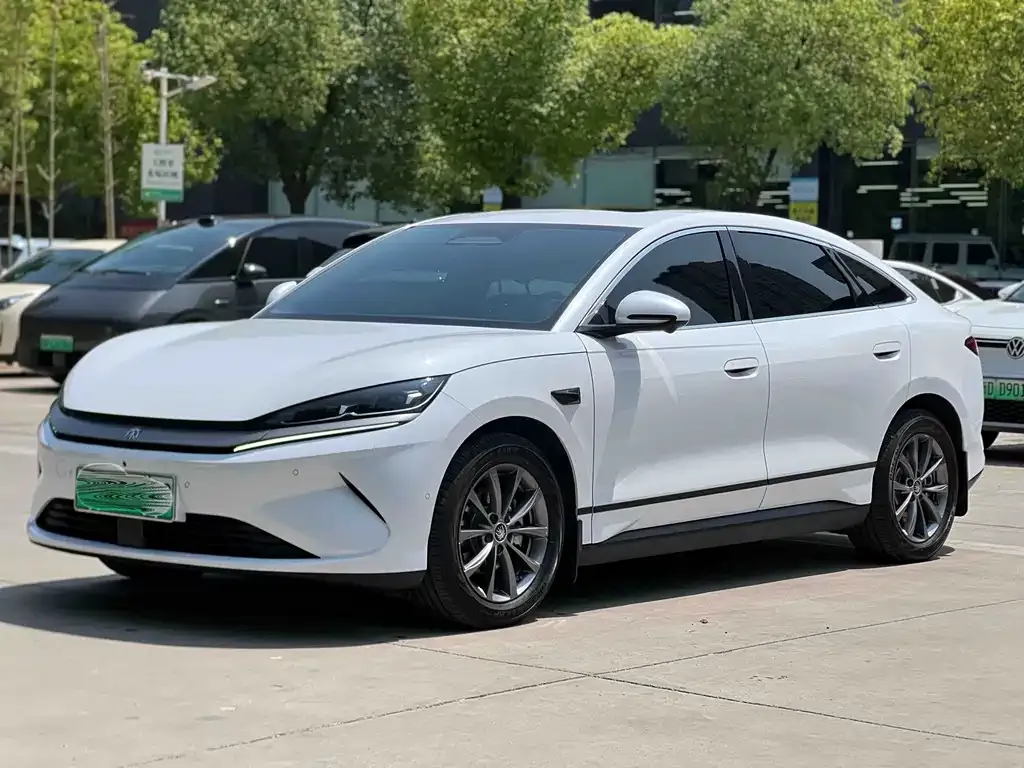 BYD Qin L — фото 1
