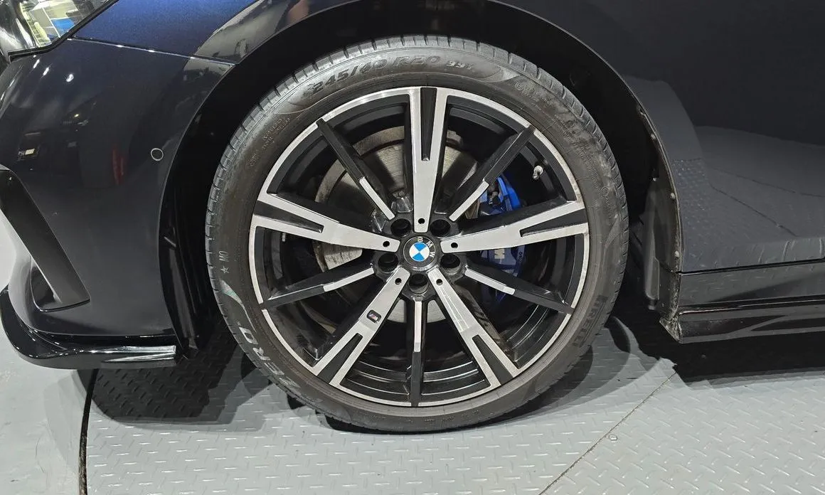 BMW 5-Series — фото 10