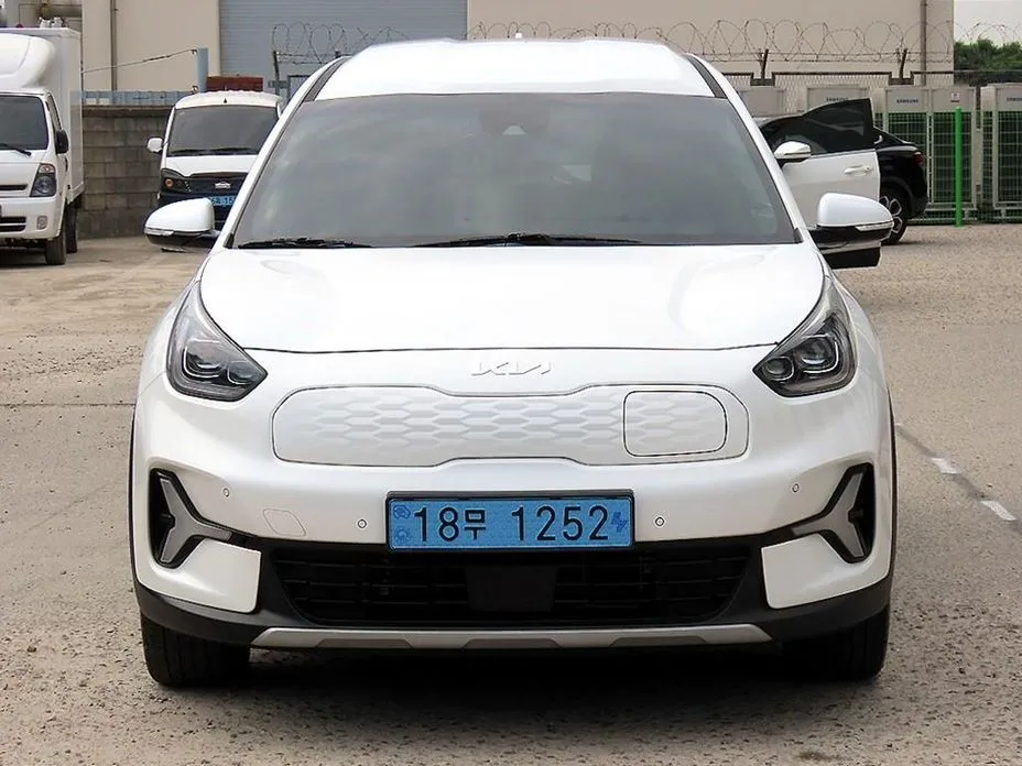 Kia Niro — фото 1