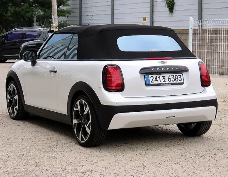 Mini Cooper Convertible — фото 10