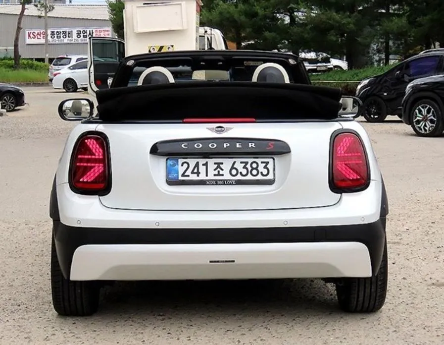 Mini Cooper Convertible — фото 2