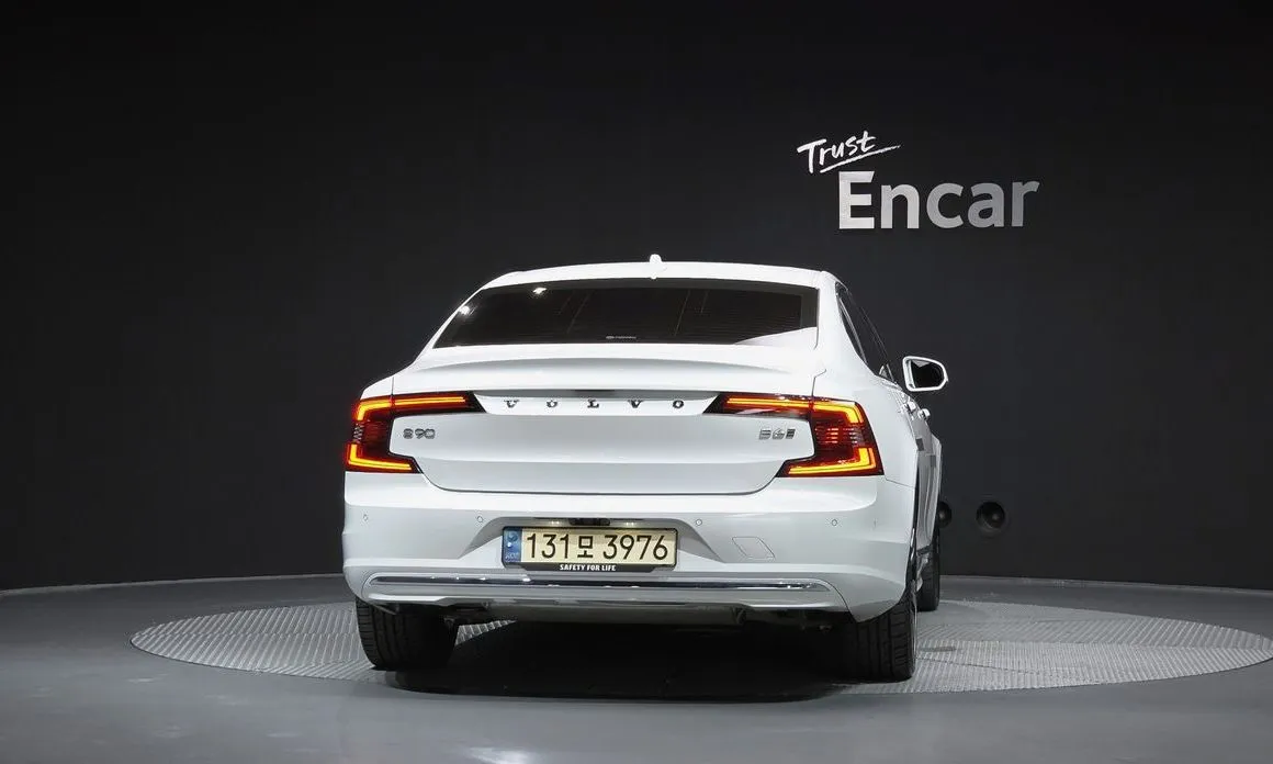 Volvo S90 — фото 4