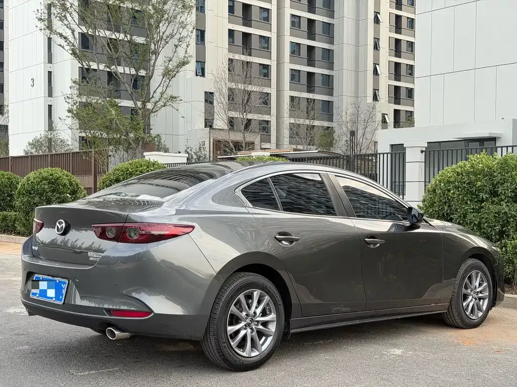 Mazda 3 Axela — фото 5