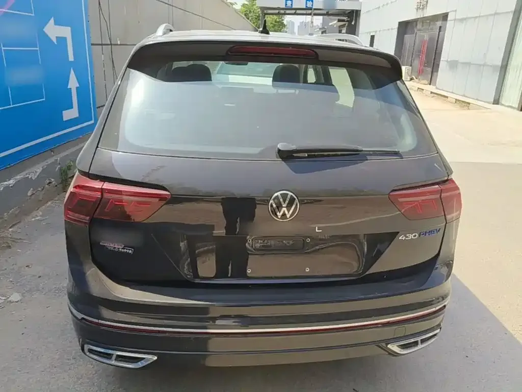 Volkswagen Tiguan L PHEV — фото 6